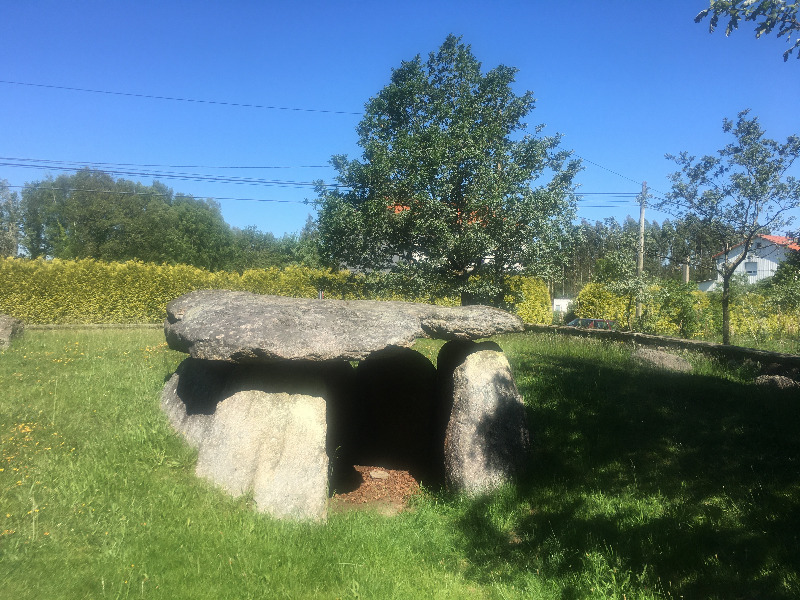dolmen_de_cabaleiros_entorno.JPG