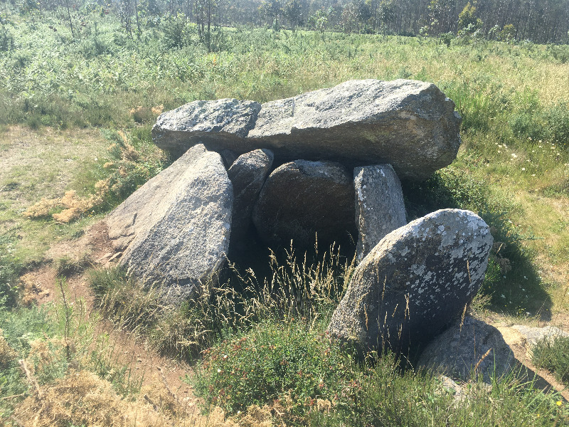 dolmen-pedra-da-arca-vista-frontal.JPG